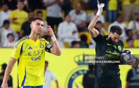 爱游戏- c罗面对巴萨绝杀进球 