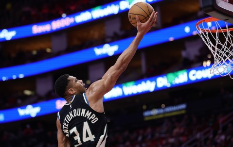 爱游戏体育-字母哥巅峰对决，西亚卡姆与30激战DWG分钟，爆冷胜负难料！的简单介绍