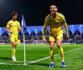 爱游戏体育- c罗在利物浦比赛中回归赛场,问鼎冠军引发热议了吗 