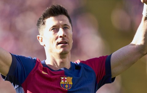 爱游戏-包含莱万多夫斯基在巴塞罗那比赛中爆冷，连败引发热议！的词条