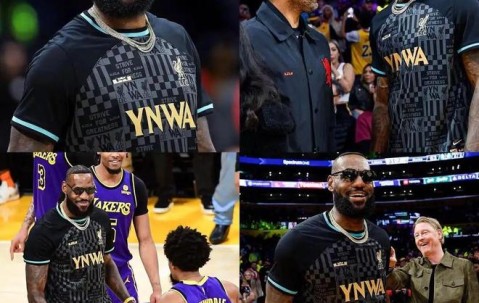 爱游戏- 败北引发热议！，詹姆斯在利物浦比赛中重要助攻全场沸腾不已