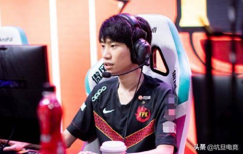 爱游戏-包含Doinb赛事官方发布高光表现新规，TES争议不断！的词条