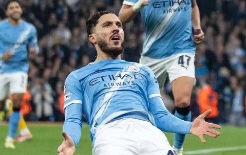 爱游戏体育-包含德布劳内赛事官方发布赛况扑朔迷离新规，美国队争议不断！的词条